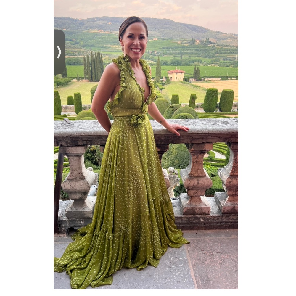 Green dress - Picture 1 of 3